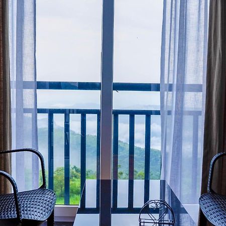 Hazy Heights 360 Otel Munnar Dış mekan fotoğraf